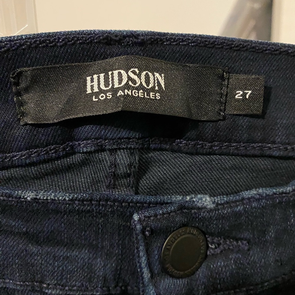 Hudson Midrise Cigarette Jeans
. Size 27 - Picture 4 of 4